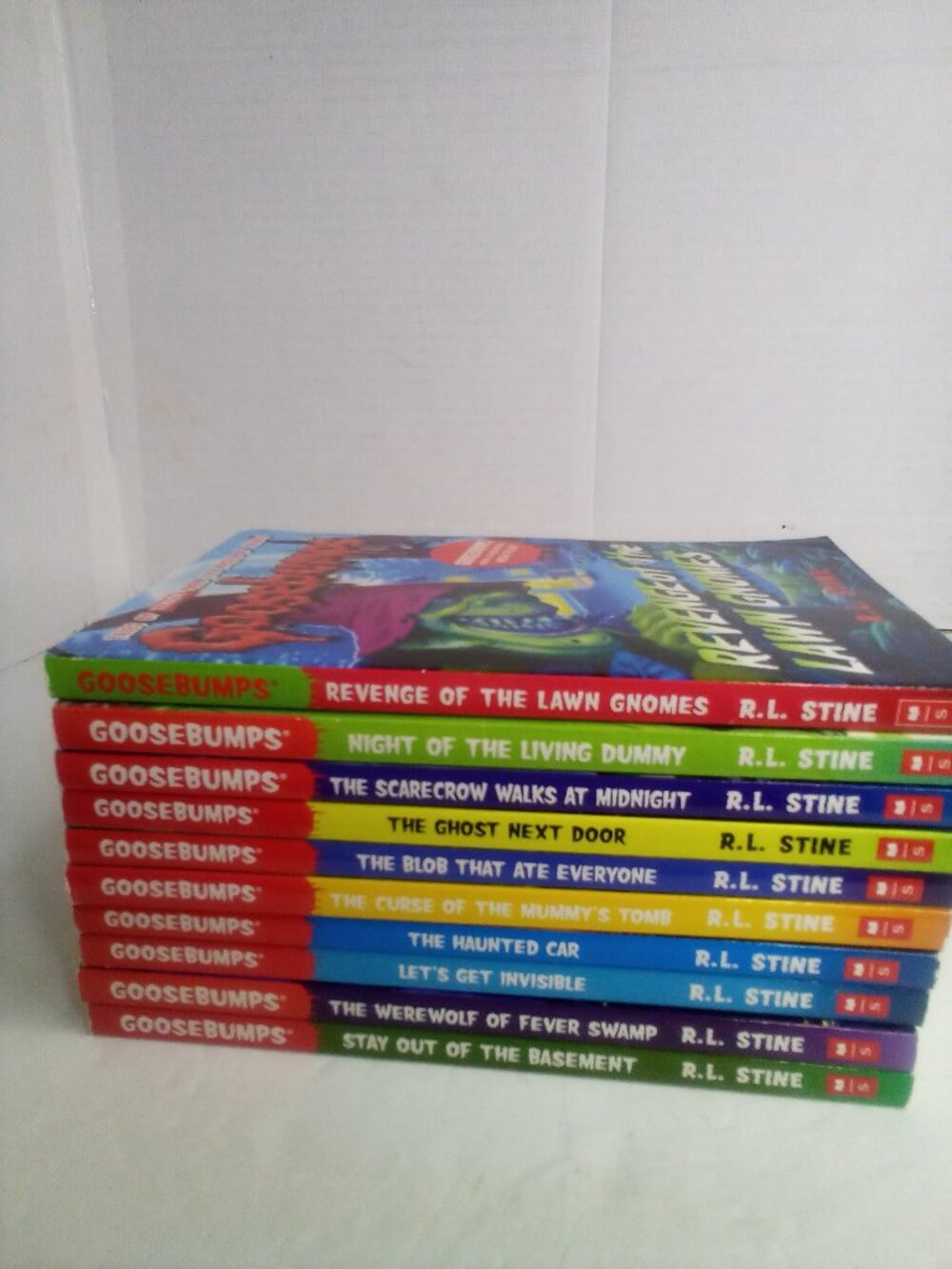 Goosebumps Paperback Book Lot of 10 R L Stine